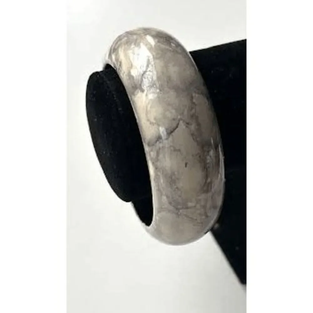 Vintage Faux Marble Design Bangle Bracelet